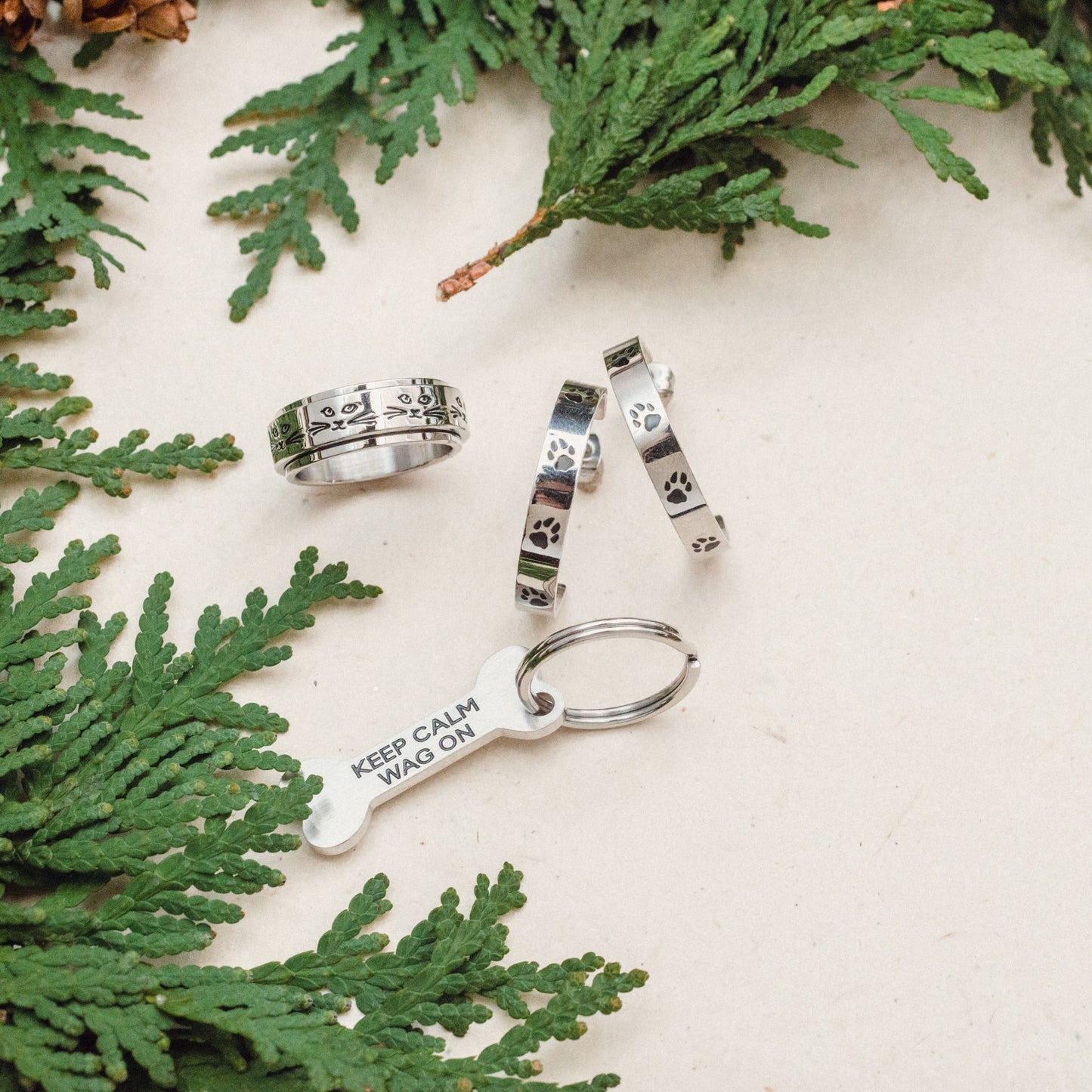 Cat Lady Ring with Engraved Faces - Stainless Steel Spinning Fidget Jewelry for Anxiety Relief