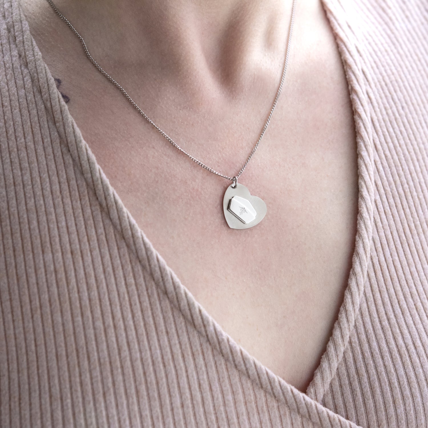 Heart-Shaped-Nurse's-Prayer-Pendant-Necklace